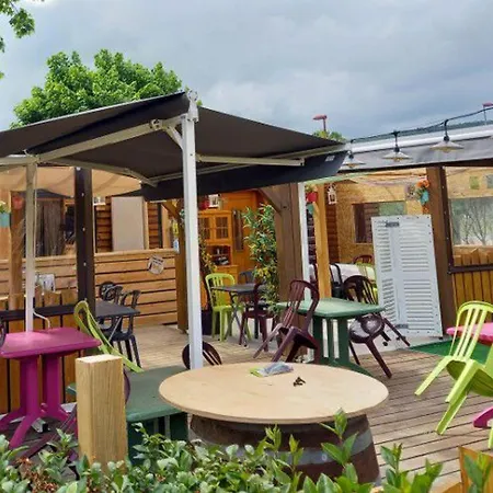 Chalet 3 Pieces Avec Terrasse - 6 Personnes - Api-1-52-609 * Lempdes sur Allagnon