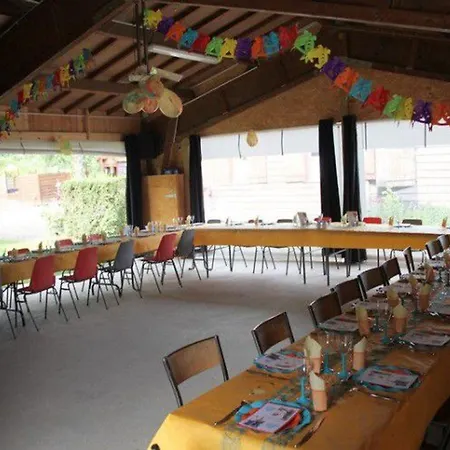 Chalet 3 Pieces Avec Terrasse - 6 Personnes - Api-1-52-609 مكان تخييم Lempdes sur Allagnon