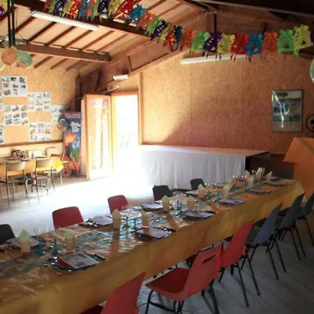 Chalet 3 Pieces Avec Terrasse - 6 Personnes - Api-1-52-609 *